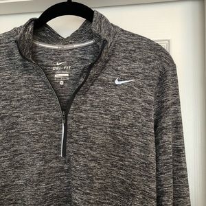 Nike dry fit pull over.